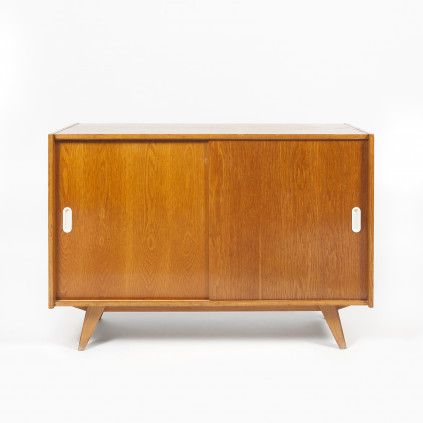 Cabinet U-452